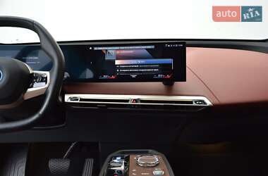 Внедорожник / Кроссовер BMW iX 2022 в 