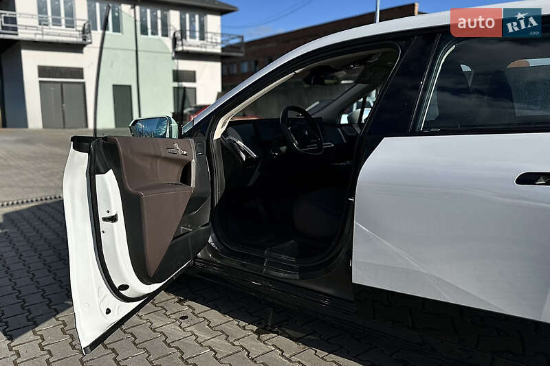Внедорожник / Кроссовер BMW iX 2021 в Черновцах