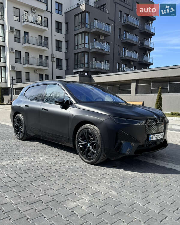 BMW iX 2023