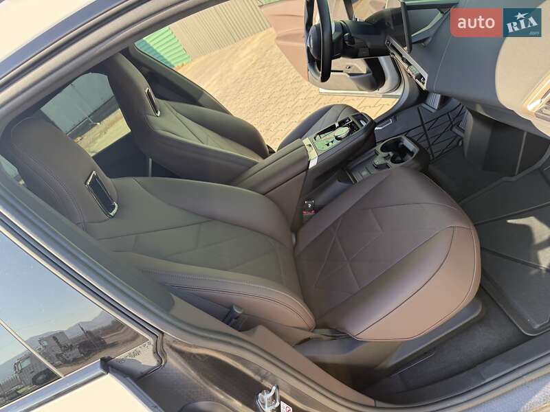 Внедорожник / Кроссовер BMW iX 2022 в Хусте