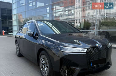 Внедорожник / Кроссовер BMW iX 2022 в 