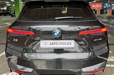 Позашляховик / Кросовер BMW iX 2022 в 
