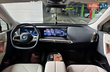 Позашляховик / Кросовер BMW iX 2022 в 