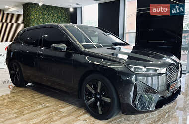 Внедорожник / Кроссовер BMW iX 2022 в 