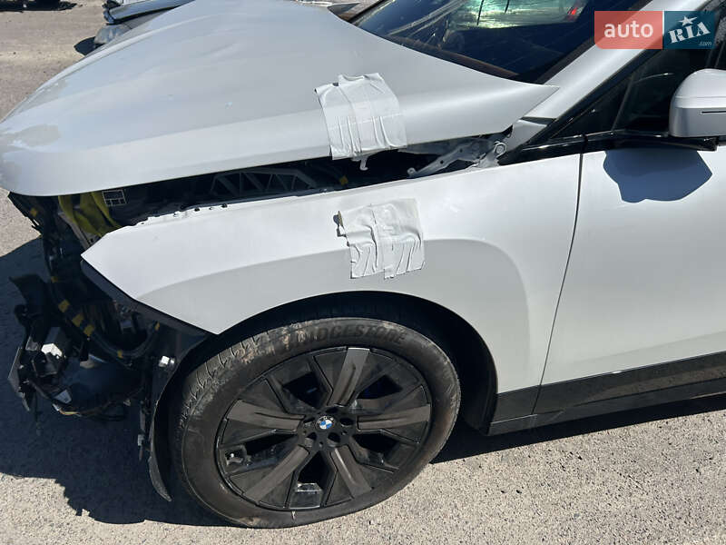 Внедорожник / Кроссовер BMW iX 2024 в 