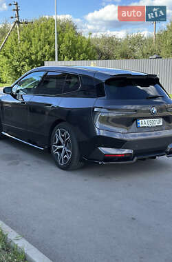 Внедорожник / Кроссовер BMW iX 2022 в 