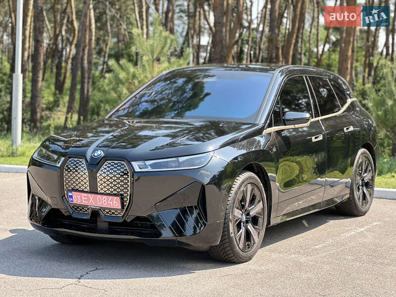 AUTO.RIA – Купити Чорні авто БМВ АйІ кс - продаж BMW iX