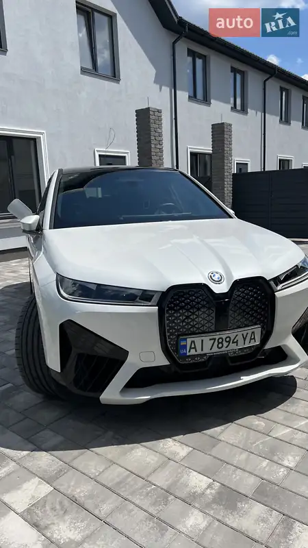 BMW iX
