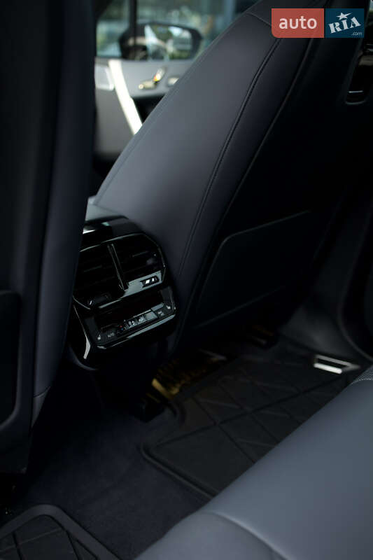 Внедорожник / Кроссовер BMW iX 2023 в Ужгороде