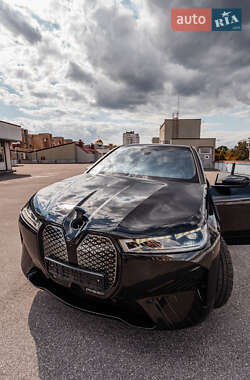 Внедорожник / Кроссовер BMW iX 2022 в 