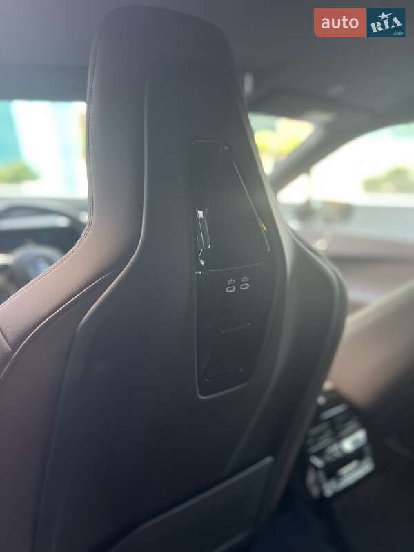 Позашляховик / Кросовер BMW iX 2021 в Києві фото 12 Позашляховик / Кросовер BMW iX 2021 в Києві