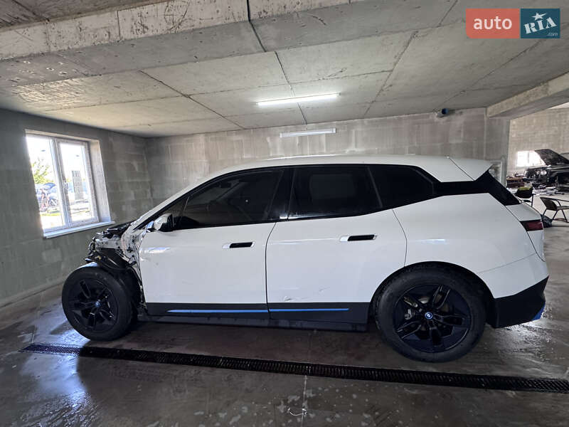 Внедорожник / Кроссовер BMW iX 2023 в Киеве