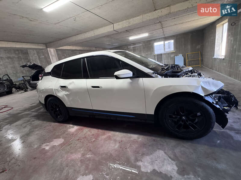 Внедорожник / Кроссовер BMW iX 2023 в Киеве