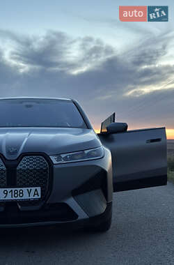 Внедорожник / Кроссовер BMW iX 2023 в 