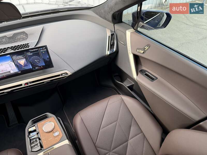 Позашляховик / Кросовер BMW iX 2021 в Дніпрі