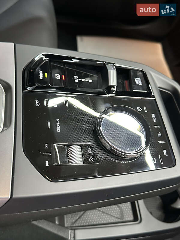 Внедорожник / Кроссовер BMW iX 2025 в Дрогобыче