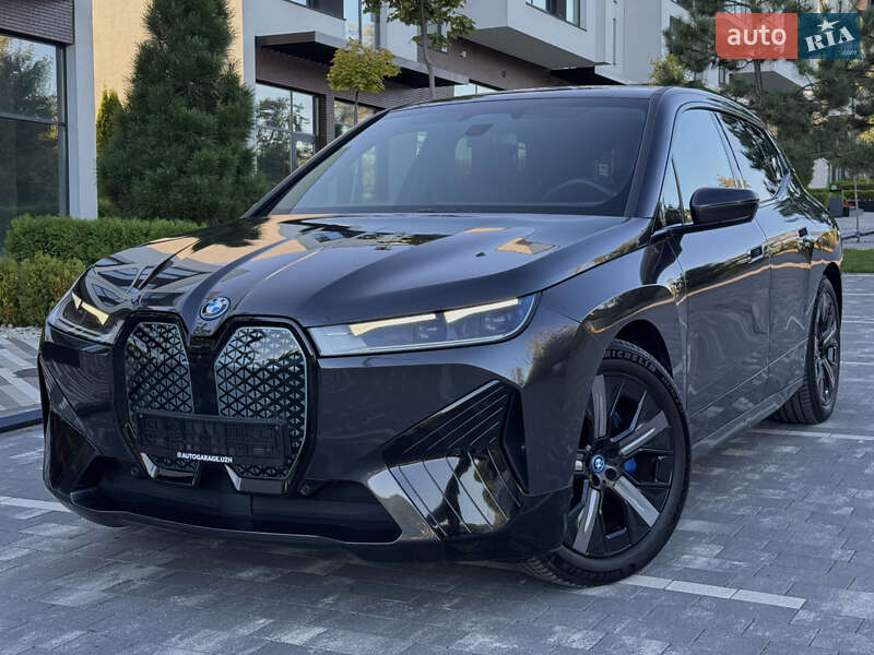 BMW iX 2023