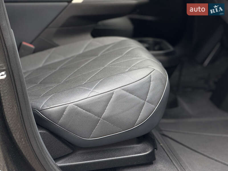 Внедорожник / Кроссовер BMW iX 2022 в Тернополе фото 49 Внедорожник / Кроссовер BMW iX 2022 в Тернополе