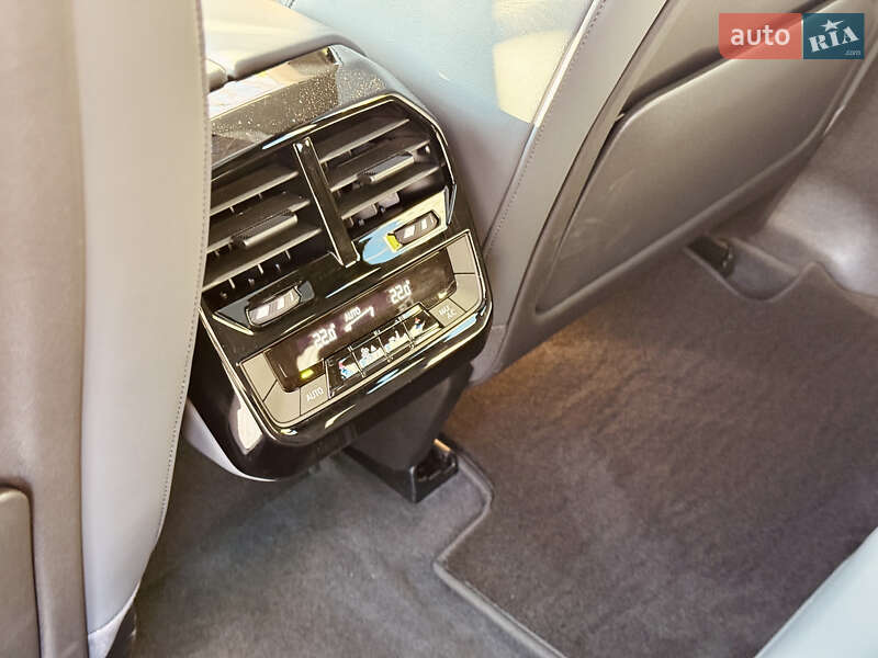 Внедорожник / Кроссовер BMW iX 2022 в Одессе фото 13 Внедорожник / Кроссовер BMW iX 2022 в Одессе