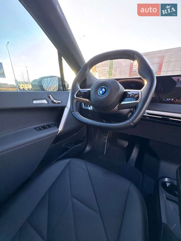 Внедорожник / Кроссовер BMW iX 2024 в Ужгороде