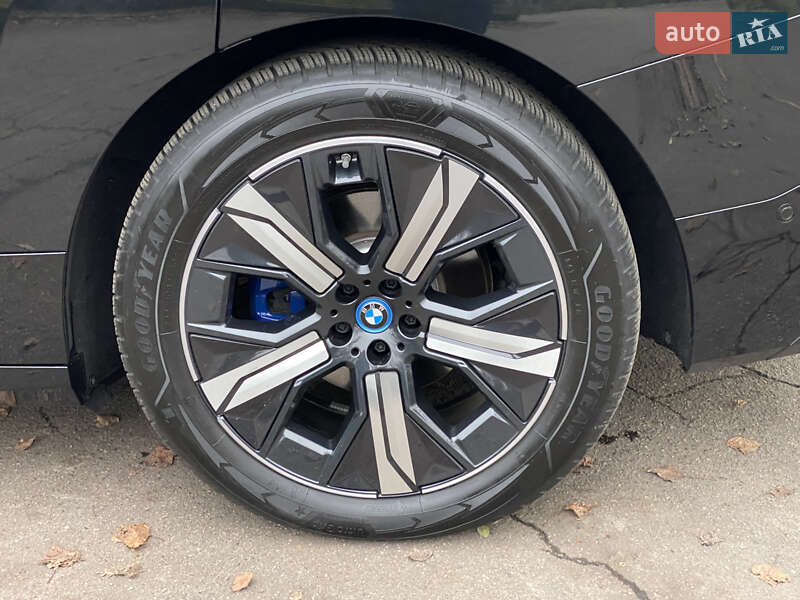 Внедорожник / Кроссовер BMW iX 2024 в Киеве