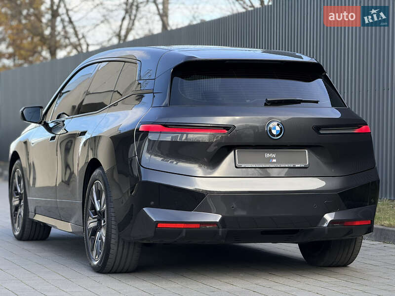 Внедорожник / Кроссовер BMW iX 2021 в Ивано-Франковске