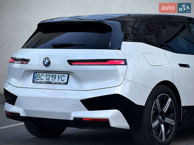 Позашляховик / Кросовер BMW iX 2021 в Стрию