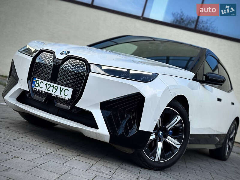 Позашляховик / Кросовер BMW iX 2021 в Стрию