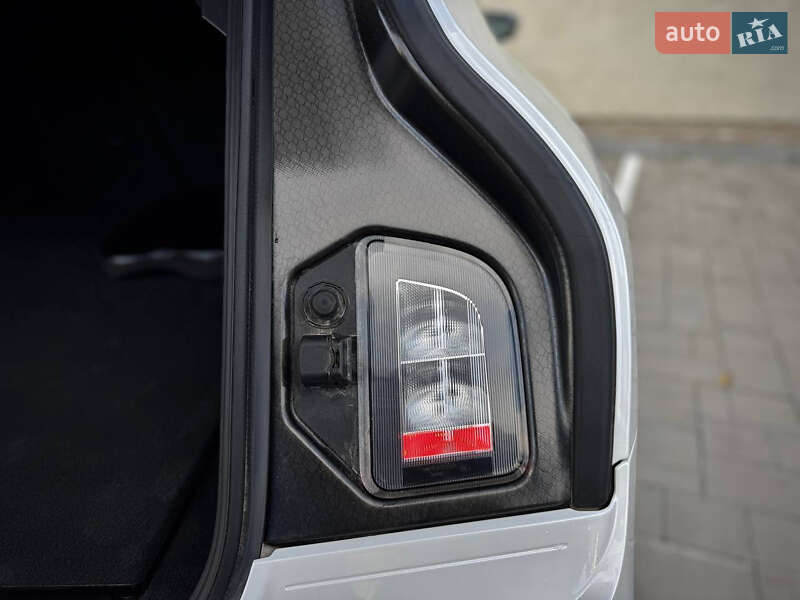 Позашляховик / Кросовер BMW iX 2021 в Стрию