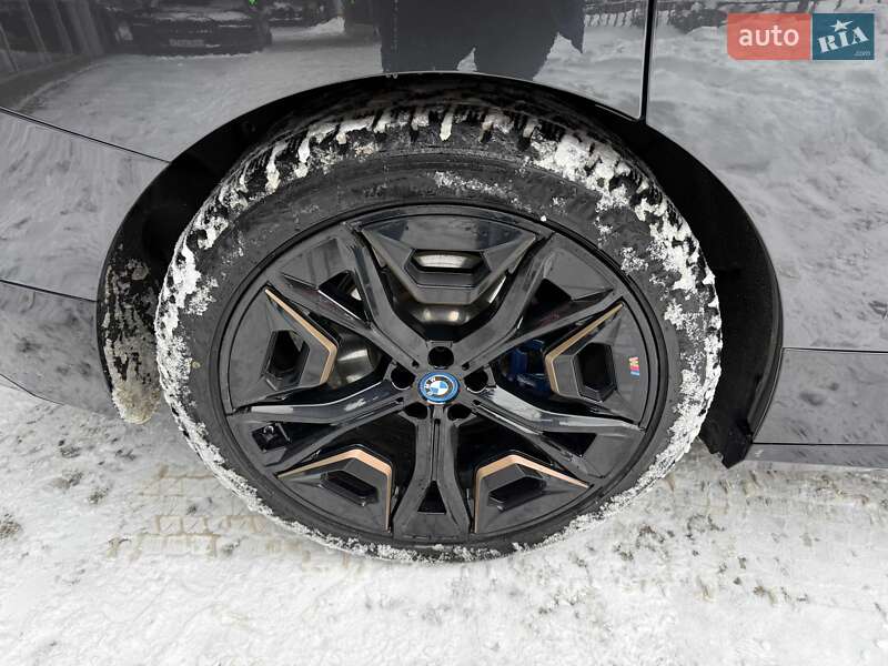 Внедорожник / Кроссовер BMW iX 2022 в Львове