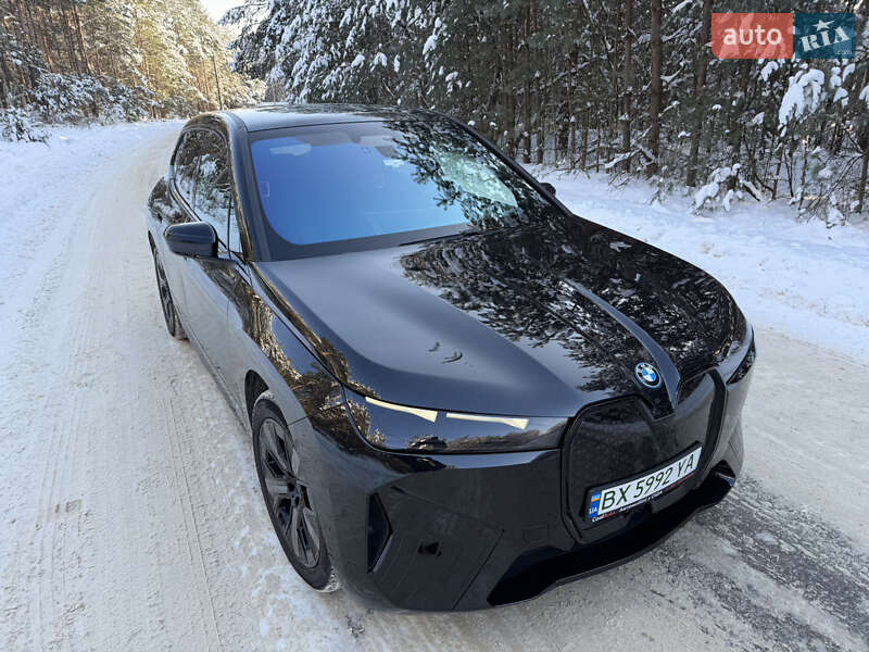 Внедорожник / Кроссовер BMW iX 2023 в Нетешине