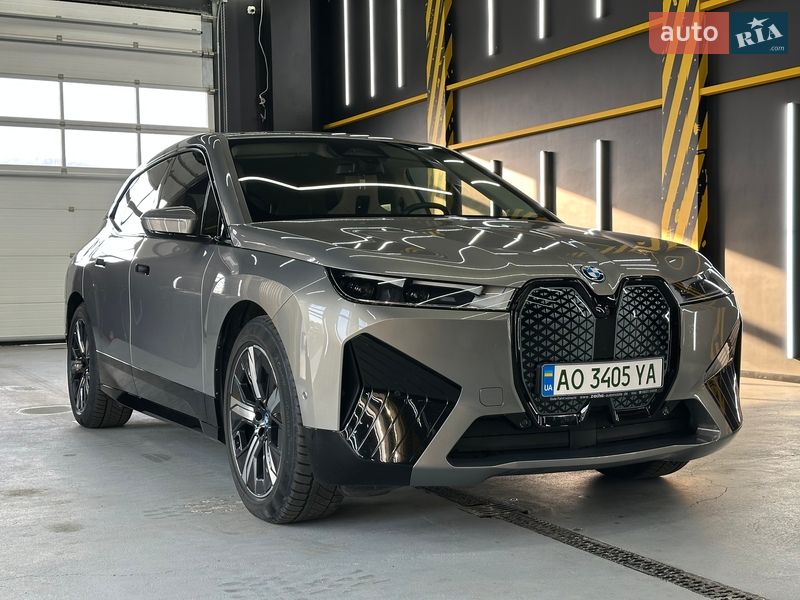 Внедорожник / Кроссовер BMW iX 2022 в Хусте