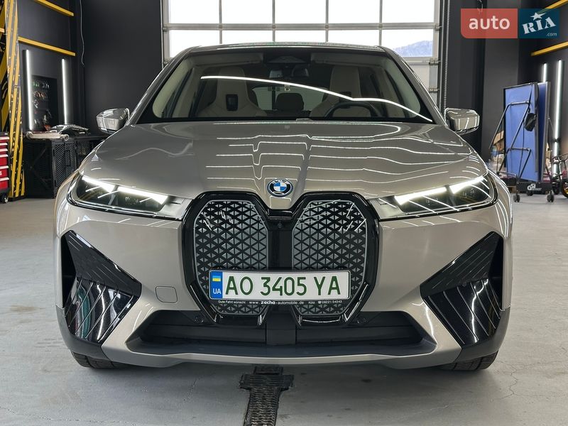 Внедорожник / Кроссовер BMW iX 2022 в Хусте