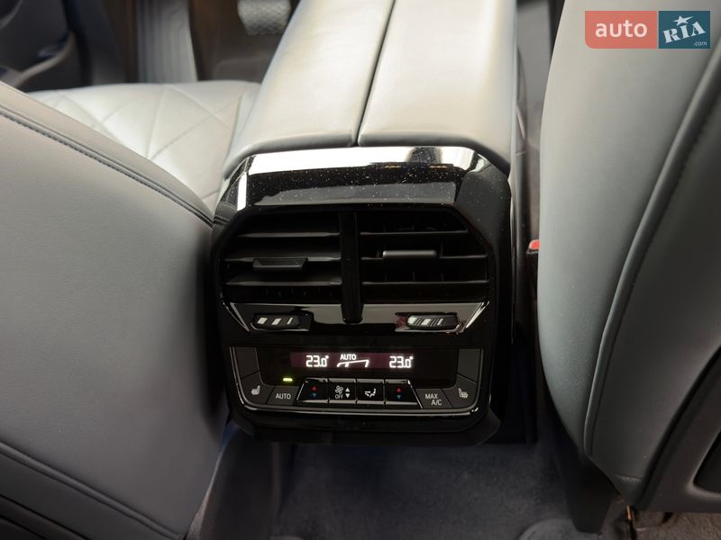 Внедорожник / Кроссовер BMW iX 2022 в Львове