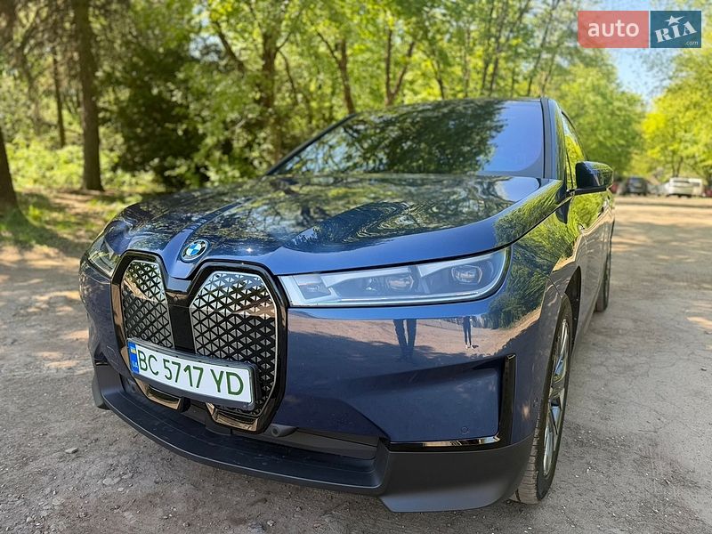 BMW iX 2023