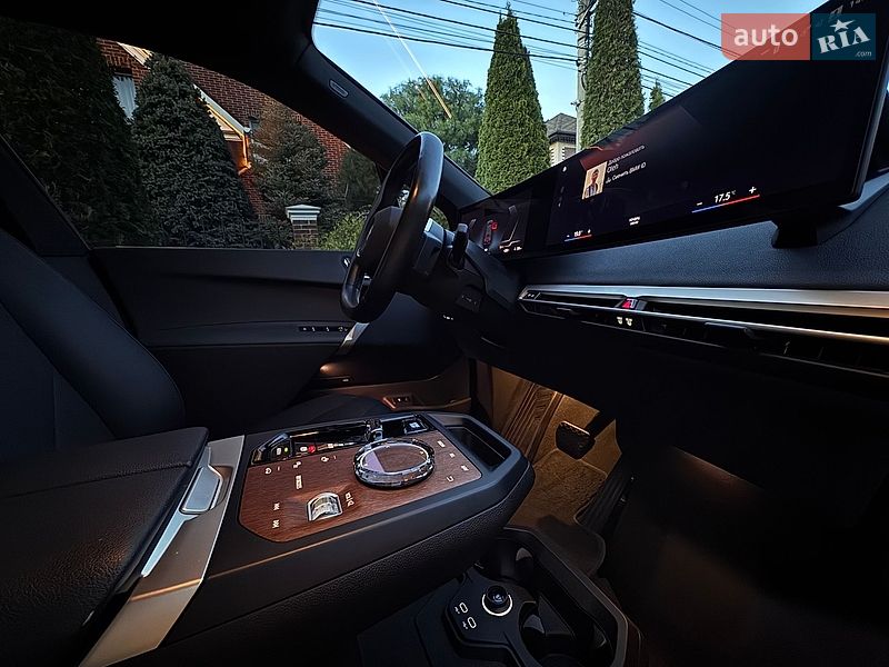 Внедорожник / Кроссовер BMW iX 2022 в Киеве