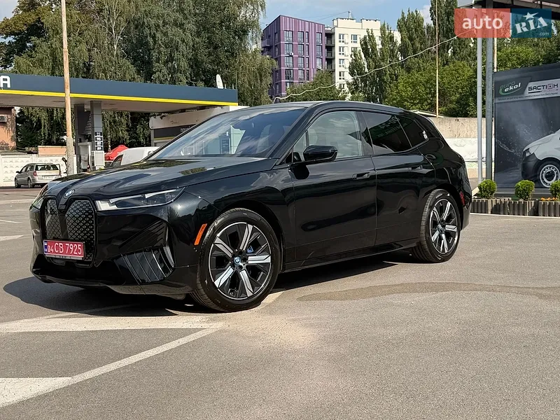 BMW iX
