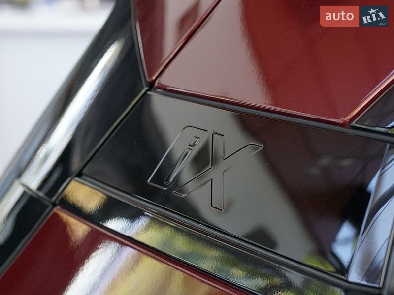 Позашляховик / Кросовер BMW iX 2022 в Дніпрі