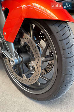 Мотоцикл Спорт-туризм BMW K 1300S 2009 в 