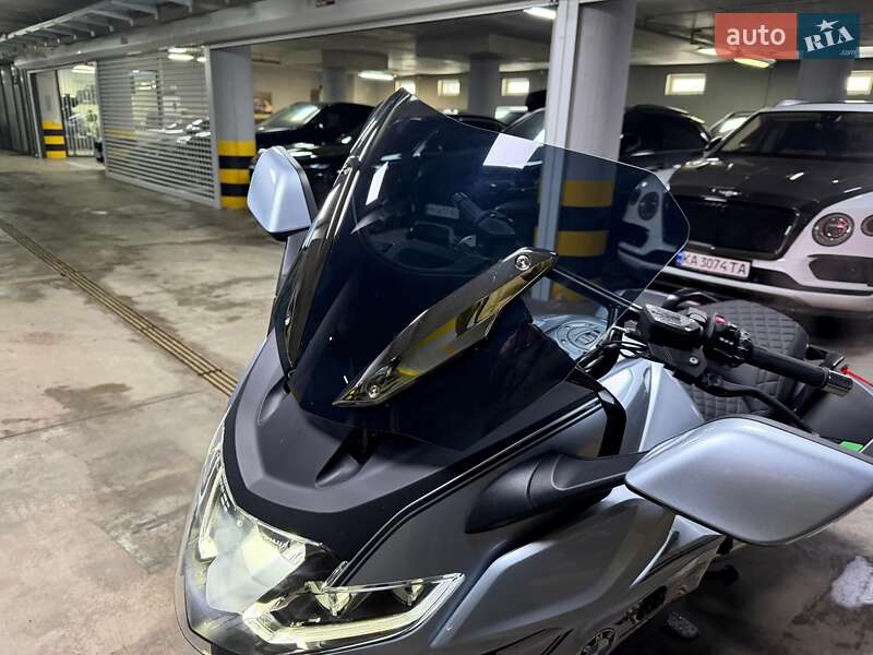 Мотоцикл Круізер BMW K 1600B 2025 в Києві фото 52 Мотоцикл Круізер BMW K 1600B 2025 в Києві