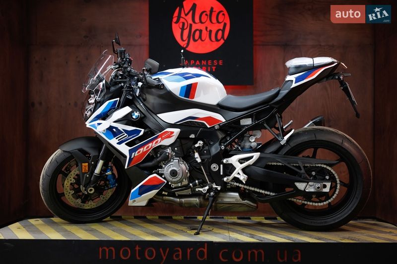 BMW M 1000R 2023