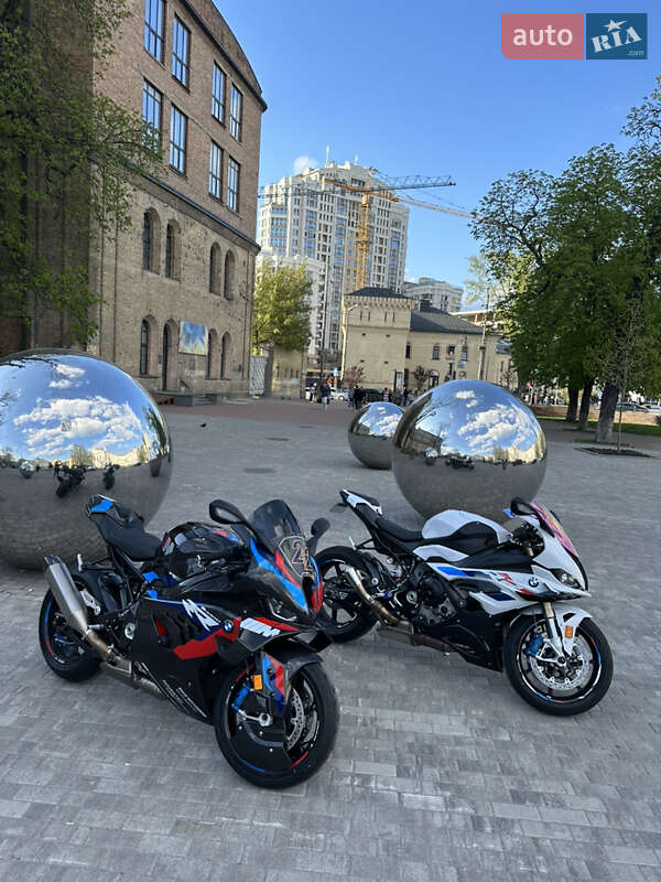 Спортбайк BMW M 1000RR 2024 в Киеве фото 20 Спортбайк BMW M 1000RR 2024 в Киеве