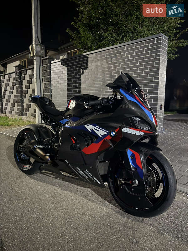 Спортбайк BMW M 1000RR 2024 в Киеве фото 31 Спортбайк BMW M 1000RR 2024 в Киеве