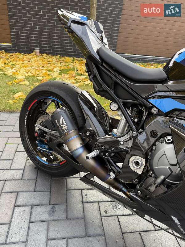 Спортбайк BMW M 1000RR 2024 в Киеве фото 46 Спортбайк BMW M 1000RR 2024 в Киеве