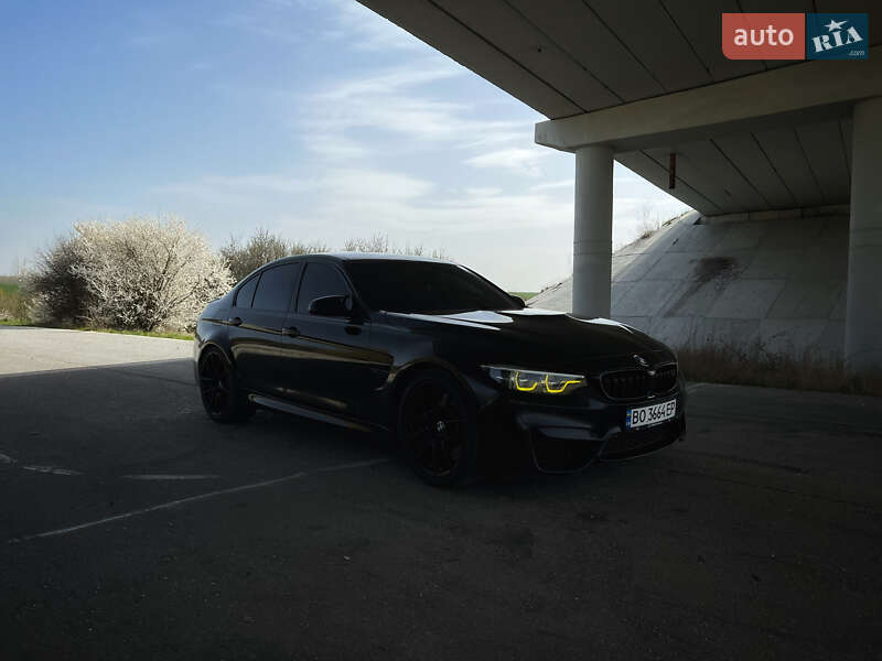 Седан BMW M3 2016 в Чорткові