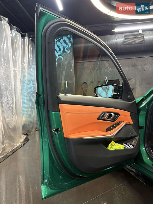 Седан BMW M3 2022 в Киеве