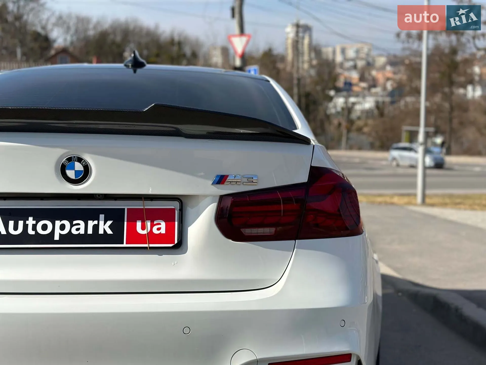 2017 BMW M3 - мініатюра 9
