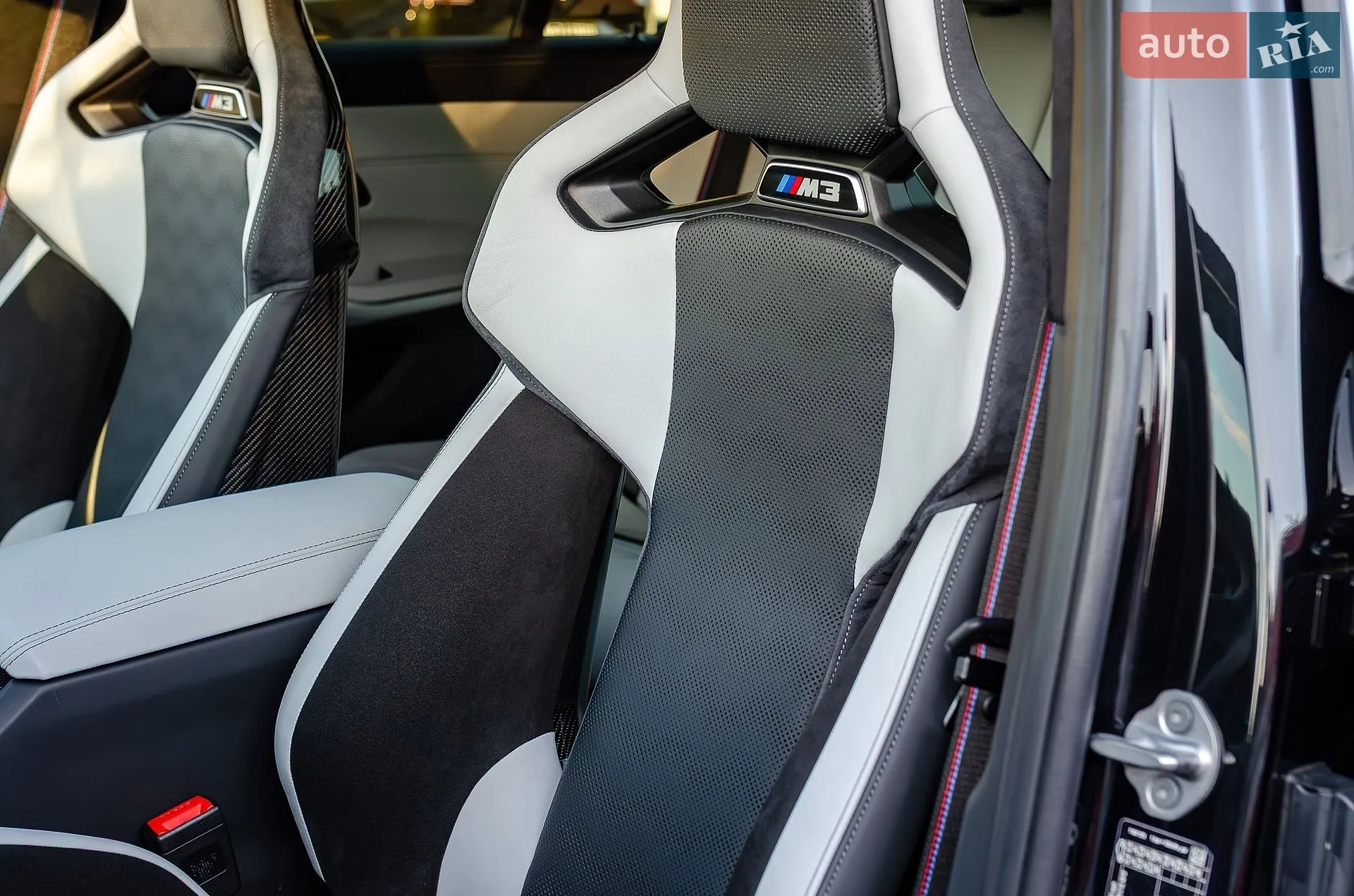 2023 BMW M3 - мініатюра 33
