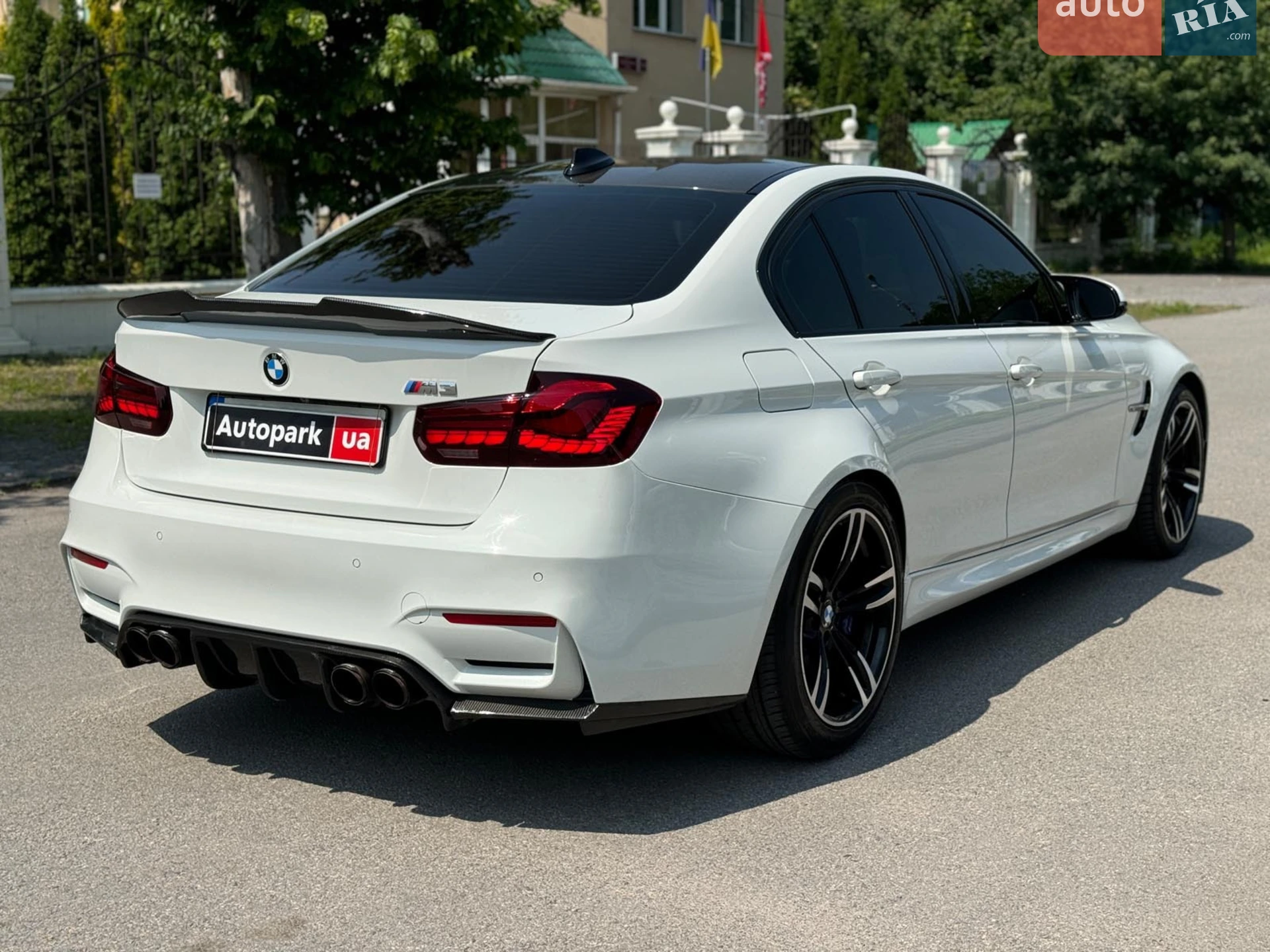 2017 BMW M3 - мініатюра 5