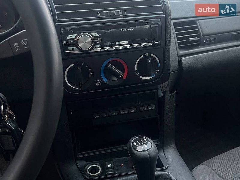 Седан BMW M3 1994 в Житомирі